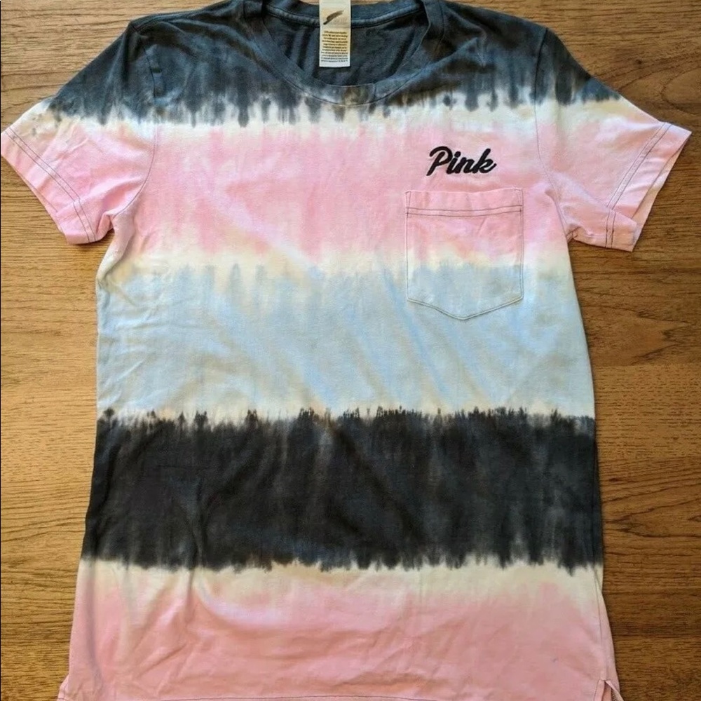 pink shirt